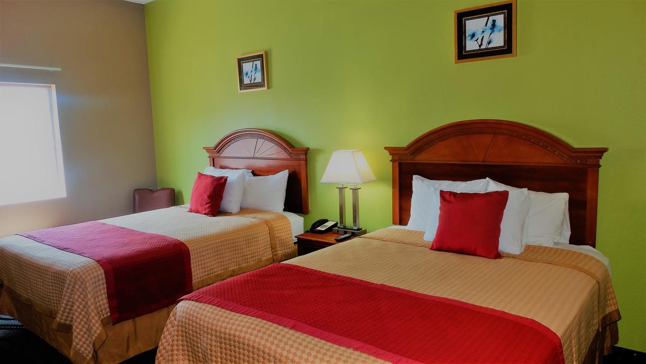 Oak Tree Inn & Suites Claxton Luaran gambar
